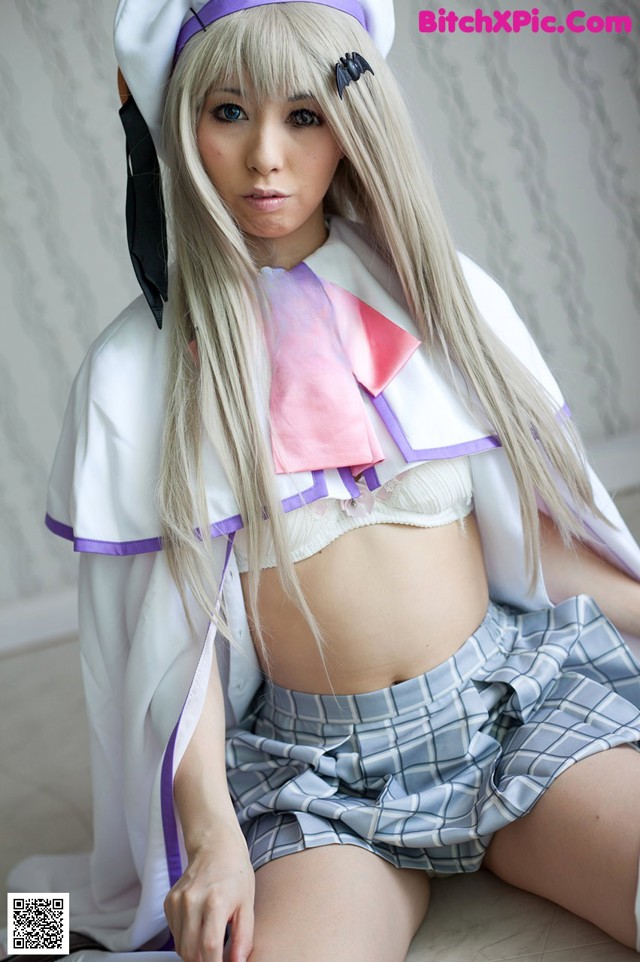 Miku Oguri - Cleavage Fatbutt Riding